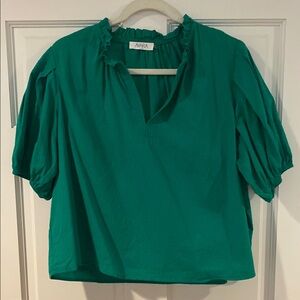 Avara Green Women's Top